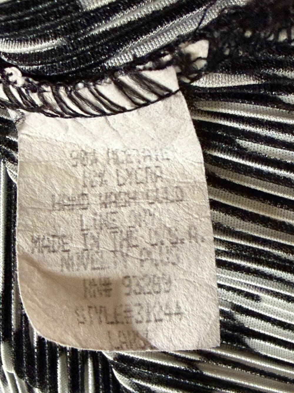 Evolution Not Revolution Halter Top Blouse Shirt Pleated Stretch Black White L - Picture 5 of 5